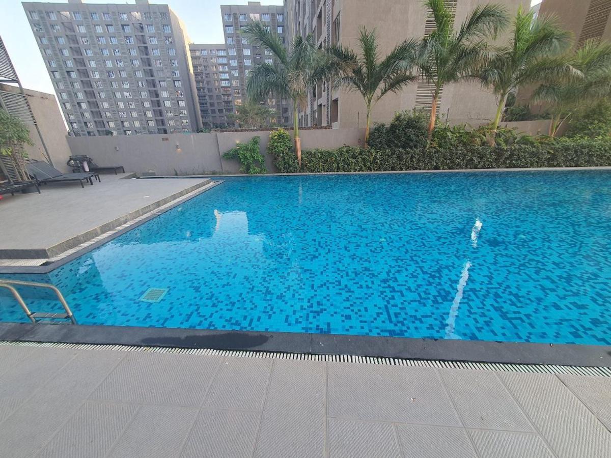 Weekend Address Managed By P.C Homes Σουράτ Εξωτερικό φωτογραφία